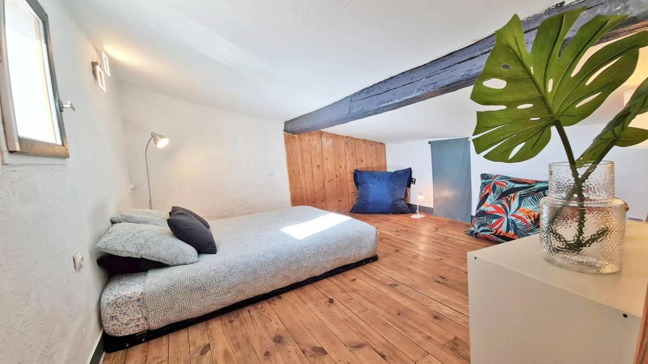 Gregbnb - T2 Climatise Mezzanine - Atypique - Centre Ancien Toulon Exterior photo